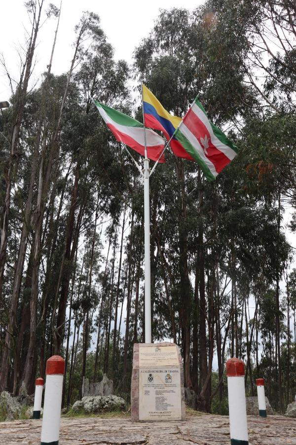 Hotel Lancers - Pantano De Vargas Paipa Boyaca Экстерьер фото